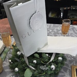 Gucci Elegant Silver Gift Bag Set